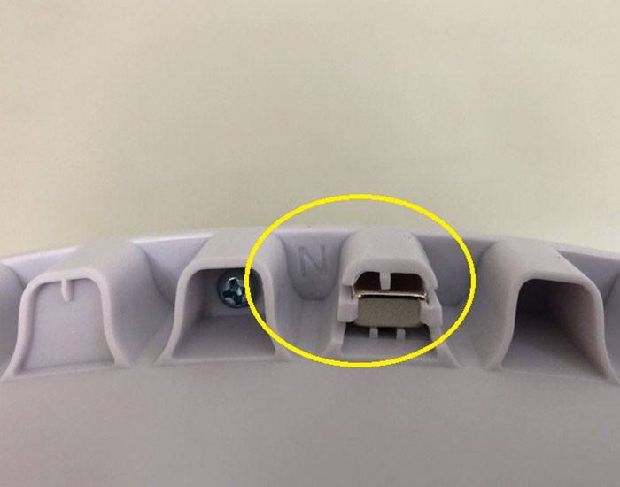 キャットリンクスクーパーコンテナを空に